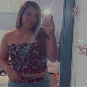 Meet your Posher, Mia